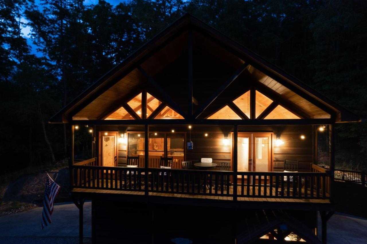 Trout N' About Your Blue Ridge Mountains Retreat, Hot Tub + Game Room! Ellijay Dış mekan fotoğraf