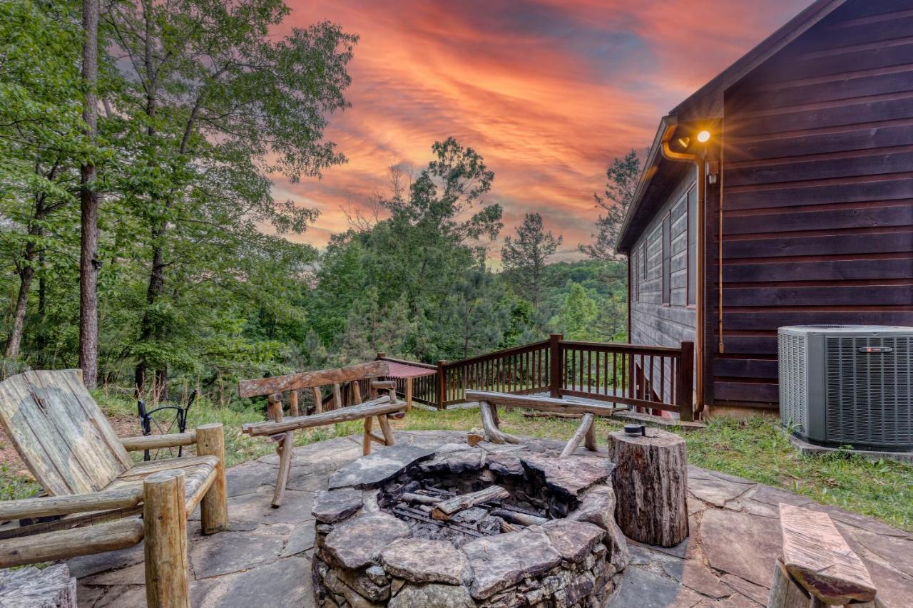 Trout N' About Your Blue Ridge Mountains Retreat, Hot Tub + Game Room! Ellijay Dış mekan fotoğraf