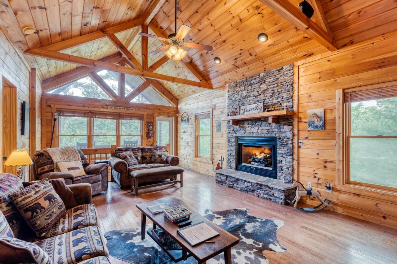 Trout N' About Your Blue Ridge Mountains Retreat, Hot Tub + Game Room! Ellijay Dış mekan fotoğraf