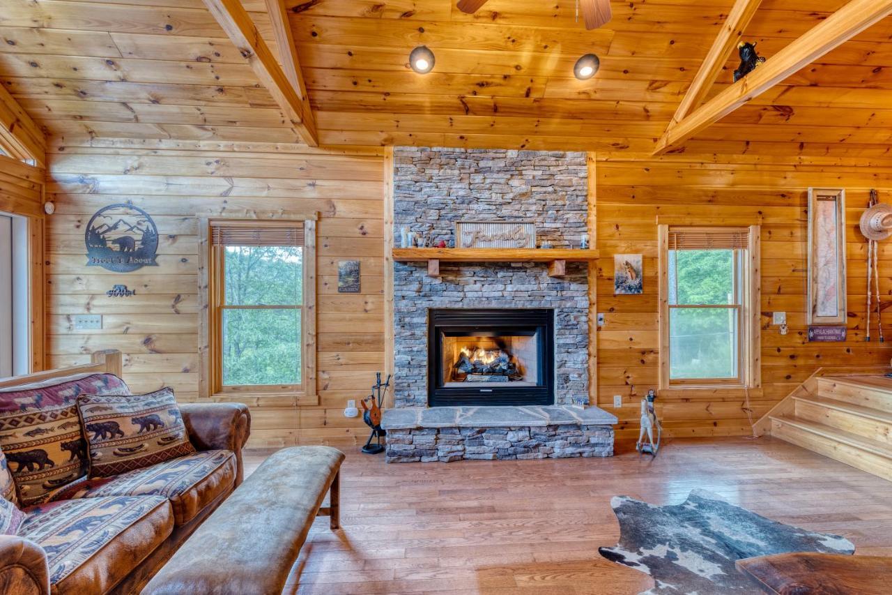 Trout N' About Your Blue Ridge Mountains Retreat, Hot Tub + Game Room! Ellijay Dış mekan fotoğraf