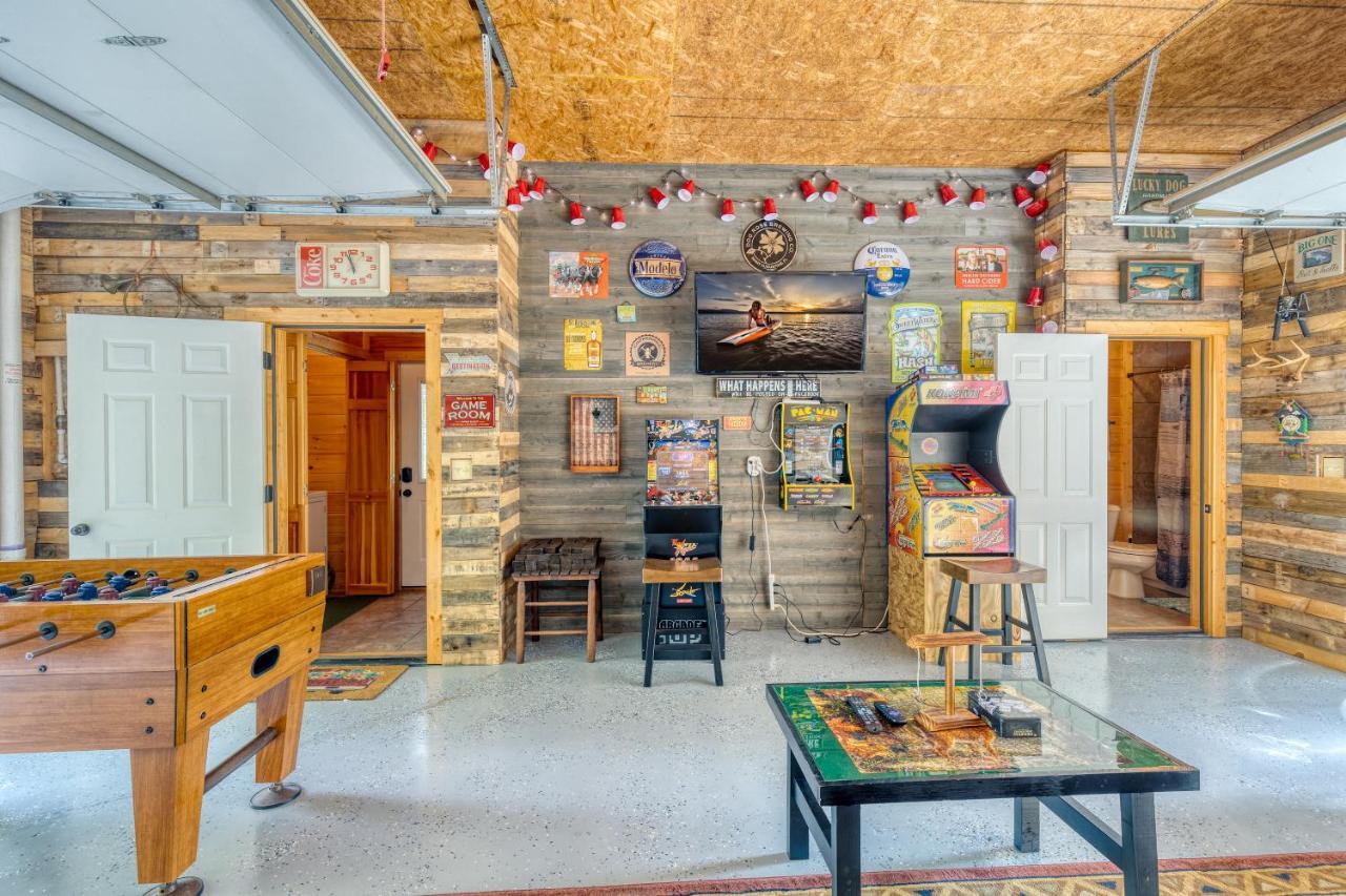 Trout N' About Your Blue Ridge Mountains Retreat, Hot Tub + Game Room! Ellijay Dış mekan fotoğraf